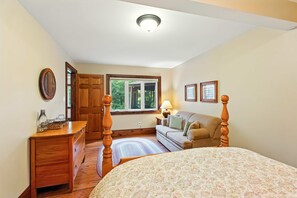 3 bedrooms, WiFi, bed sheets