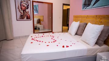 1 bedroom, iron/ironing board, WiFi, bed sheets