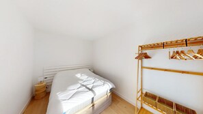 2 soverom, strykejern/-brett og wi-fi (inkludert)