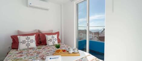 2 chambres, fer et planche Ă repasser, Wi-Fi, draps fournis