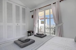 2 habitaciones, escritorio y wifi 
