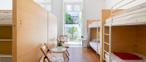1 chambre, bureau, fer et planche Ă repasser, Wi-Fi gratuit
