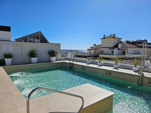Pool - Stylish 2 Bedroom Apartment in Estepona Old Town (Estepona)
