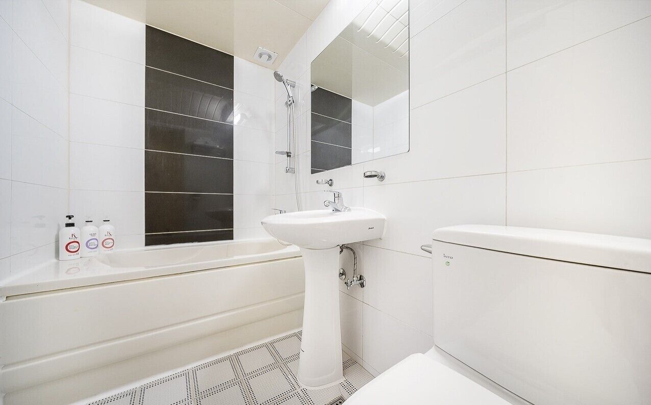 Superior-Doppelzimmer | Badezimmer | Kostenlose Toilettenartikel, Haartrockner, Bademäntel, Hausschuhe