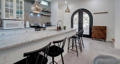 Near Lake Travis & Marina: Modern Austin Getaway!