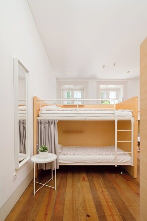 1 chambre, bureau, fer et planche Ă repasser, Wi-Fi gratuit