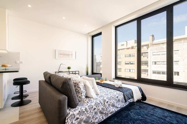 1 bedroom, iron/ironing board, travel crib, WiFi