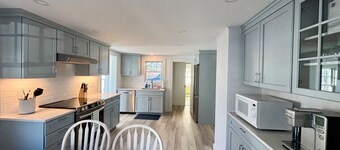 The perfect cozy Chatham getaway awaits you!