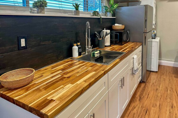 Apartment (1 Bedroom) | Interior - Apt 10 Mi to Portland: Walk to Bus Stop! (Tigard)