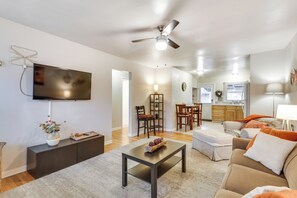 Apartment (2 Bedrooms) | Front of property