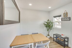 Apartment (2 Bedrooms) | Interior - Pets Welcome: Sleek Abode in Santa Ana! (Santa Ana)