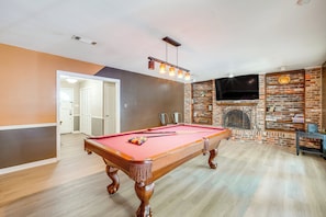 Interior - 2 Mi to Gulfport Beaches: Poolside Paradise! (Gulfport)