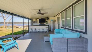 House (3 Bedrooms) | Front of property