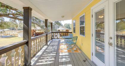 Nature Coast Hideaway w/ Deck on 5 Acres