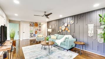 House (3 Bedrooms) | Front of property
