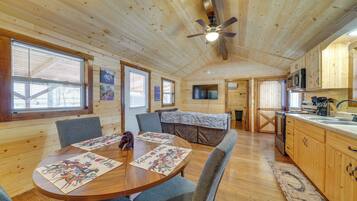 Hus (2 Bedrooms) | Interiør