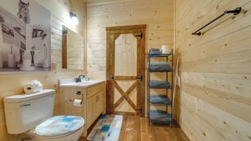 House (1 Bedroom) | Interior
