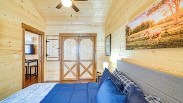 House (1 Bedroom) | Interior