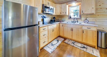 31 Mi to Louisville: Cabin on 235 Acres!