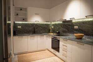 Frigorifero, forno, lavastoviglie, macchina per tè/caffè