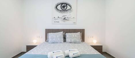 1 chambre, bureau, fer et planche Ă repasser, accĂšs au Wi-Fi (inclus)