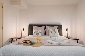 1 chambre, fer et planche à repasser, lit parapluie, Wi-Fi gratuit