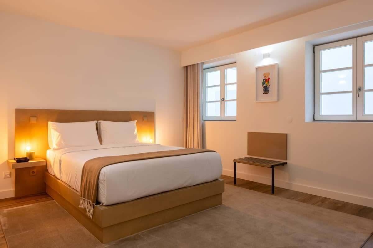 Strykejern/-brett, reiseseng for barn, wi-fi og sengetøy