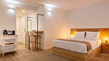 Fer et planche Ă repasser, lit parapluie, Wi-Fi, draps fournis