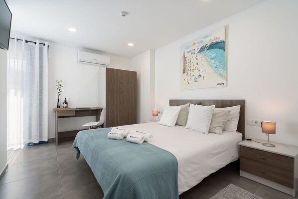 1 bedroom, desk, iron/ironing board, free WiFi