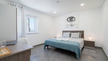 1 bedroom, desk, iron/ironing board, free WiFi