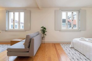 1 chambre, fer et planche à repasser, Wi-Fi gratuit, draps fournis