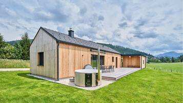 Chalet Confort, 2 chambres, baignoire à jets, vue montagne | Bain à remous privé