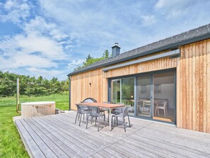 Chalet Confort, 2 chambres, bain à remous, vue montagne | Terrasse/Patio