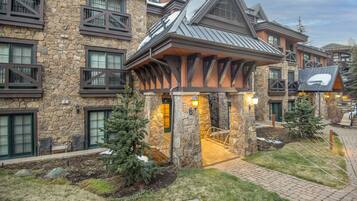 Condo, 4 Bedrooms | Exterior