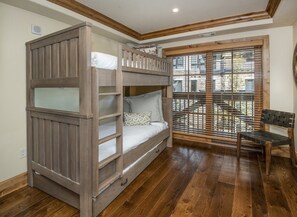 4 chambres, fer et planche à repasser, Wi-Fi gratuit