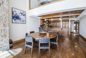 Condo, 4 Bedrooms | Dining - Vail Mountain View #402 4 Bedroom Condo (Vail)