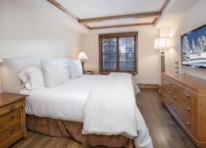 Condo, 4 Bedrooms - Vail Mountain View #402 4 Bedroom Condo (Vail)