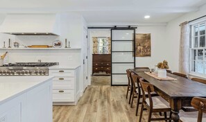 Dining - Charming Ranch in the Woods - Woodstock Way (Woodstock)
