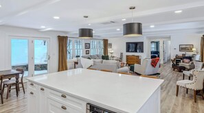 Interior - Charming Ranch in the Woods - Woodstock Way (Woodstock)