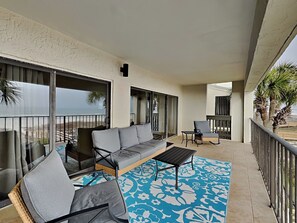Terrace/patio - 2BD/2BA Shipwatch Condo w. Resort Pools, Boat Dock + Private Beach Access (Perdido Key)