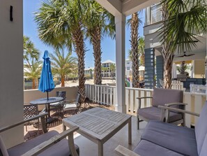 Outdoor dining - Sunny Side Up | Rooftop Balcony + Bikes (Inlet Beach)