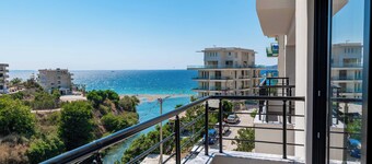 Cuni Luxury Hotel