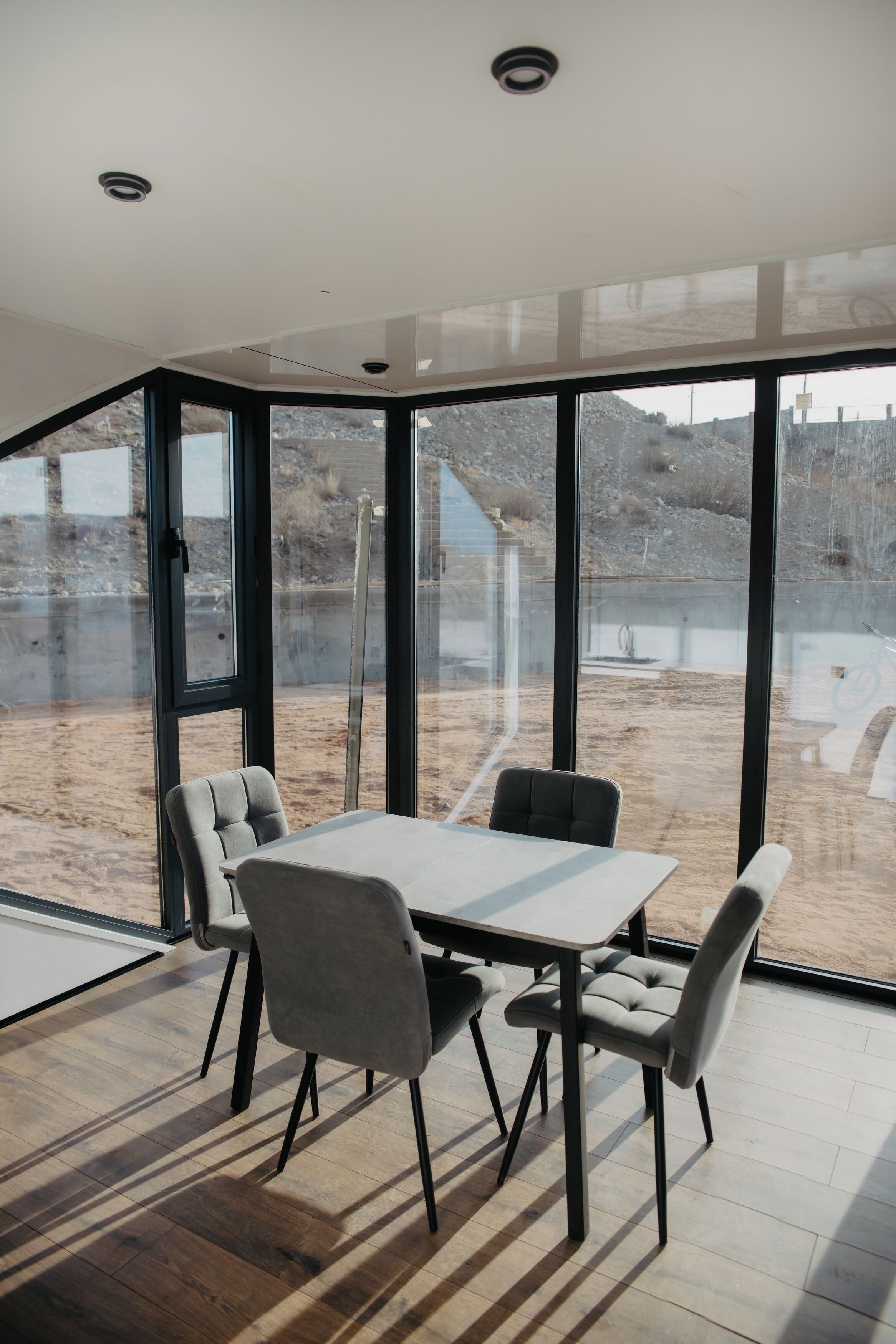 Habitación panorámica doble | Cocina privada | Frigorífico, microondas, placa de cocina y plancha