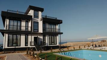 Fachada da propriedade