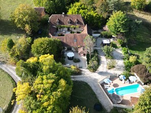 Exterior - Faurelie Barn Conversion, spacious, bright + cosy! (Bars)