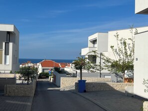 Apartment, 3 Bedrooms, Smoking, Balcony | Exterior