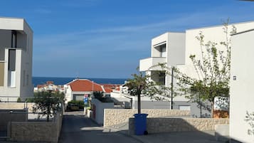 Apartment, 3 Bedrooms, Smoking, Balcony | Exterior