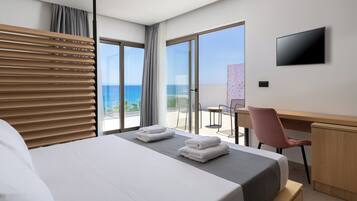 Double Room, Panoramic Sea View | Caja de seguridad en la habitación, escritorio y insonorización