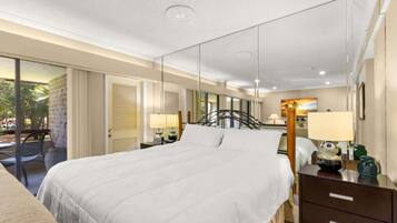 1 bedroom, desk, iron/ironing board, WiFi