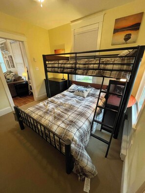 2 Schlafzimmer, Bügeleisen/Bügelbrett, WLAN, Bettwäsche